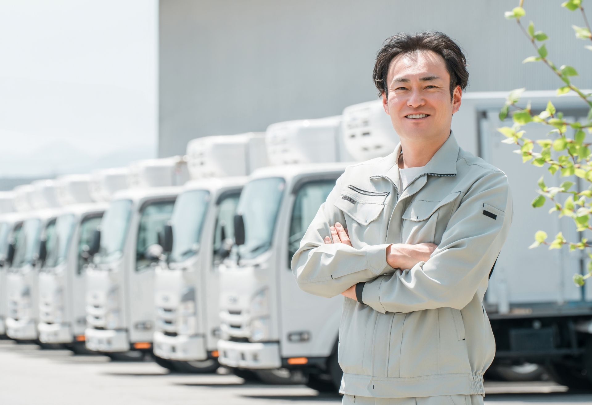 40代からトラック運転手になれる理由|転職の実情と成功のポイント