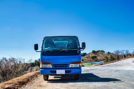 トラックを自家用車にする方法|白ナンバー登録から維持費の実態まで